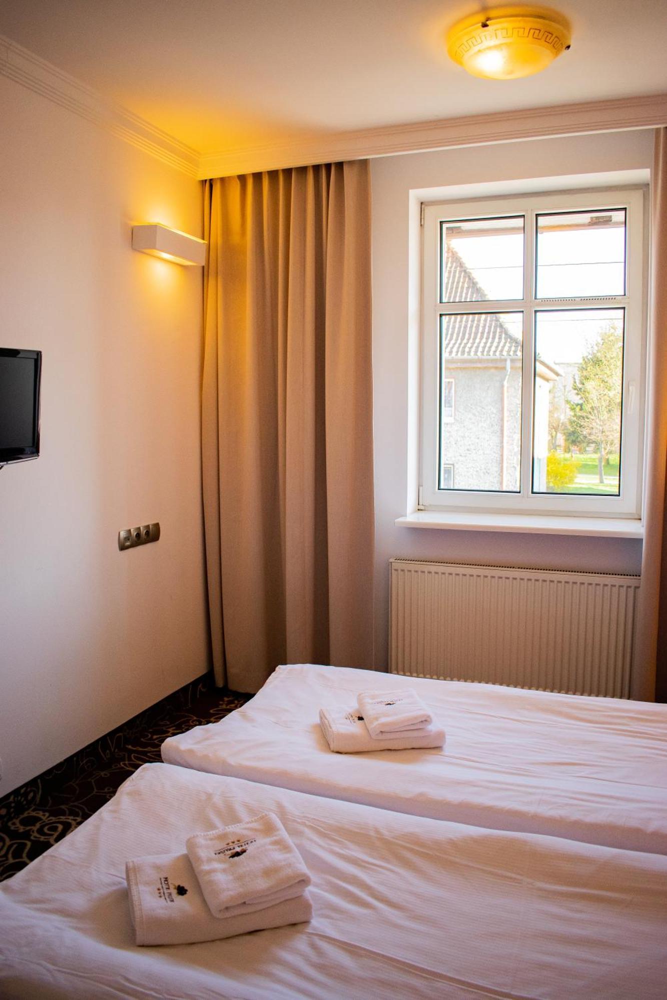 Hotel Pruski Orneta ภายนอก รูปภาพ