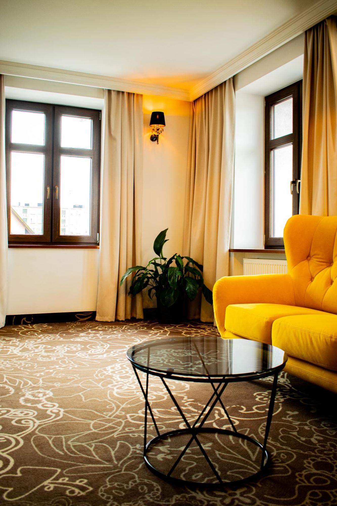 Hotel Pruski Orneta ภายนอก รูปภาพ